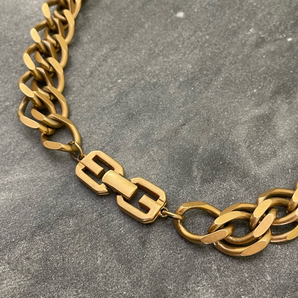 Vintage Givenchy Chunky Gold Chain Necklace - Picture 8 of 17